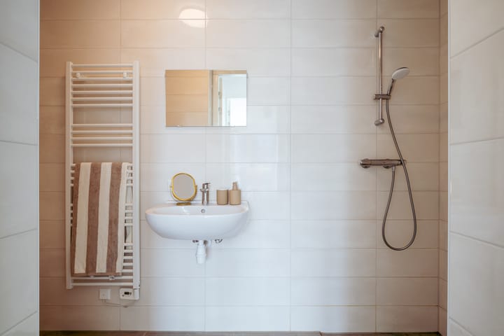 Foto 16 van Oostenburgermiddenstraat 493