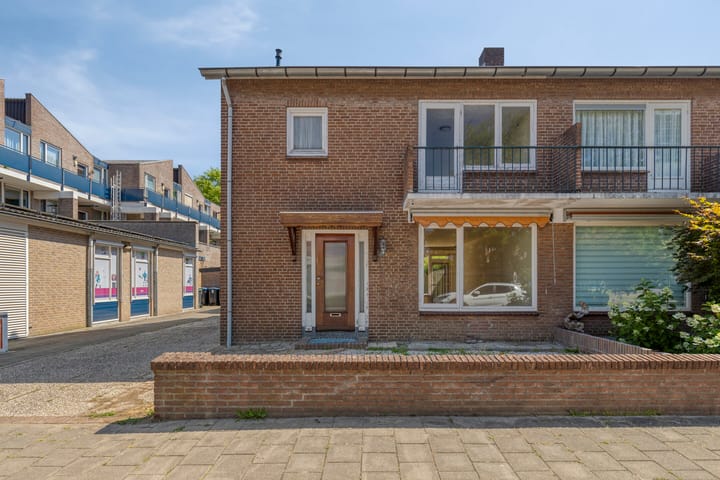 Foto 1 van Emilia van Nassaustraat 15