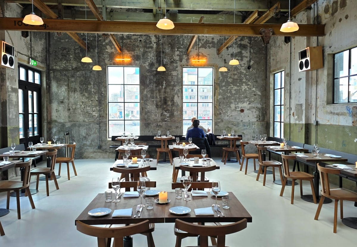 Photo 21 of Oostenburgermiddenstraat 493