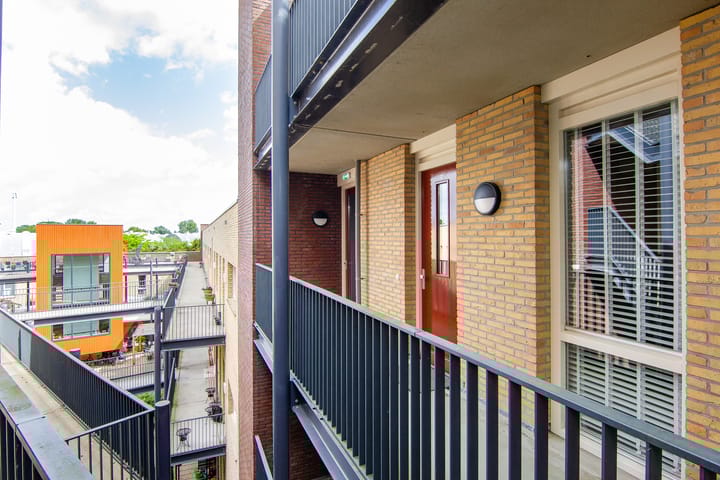 Foto 28 van Diepenbrockstraat 90