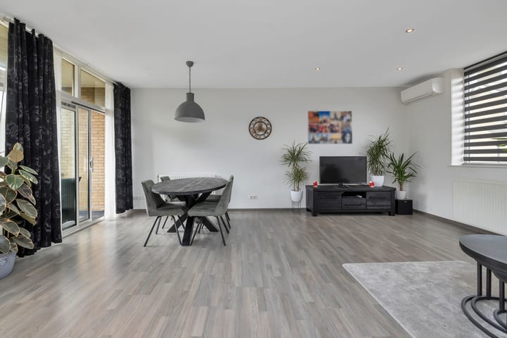 Foto 9 van Plutolaan 23