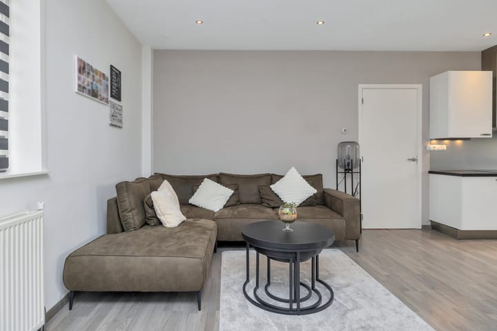 Foto 11 van Plutolaan 23