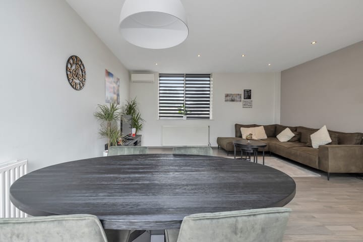 Foto 12 van Plutolaan 23