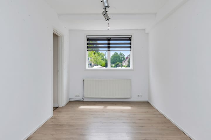 Foto 28 van Plutolaan 23