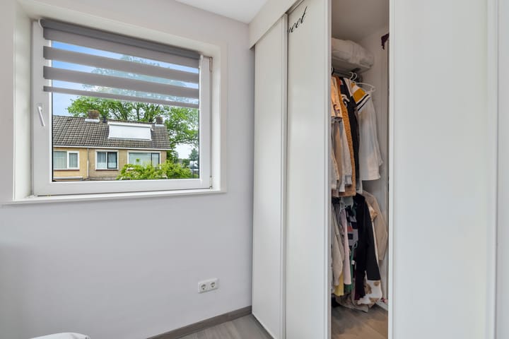 Foto 33 van Plutolaan 23