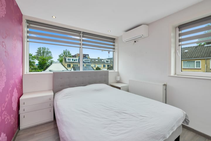 Foto 35 van Plutolaan 23