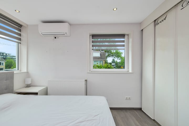 Foto 38 van Plutolaan 23