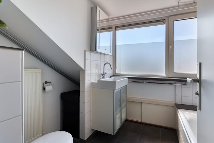 Foto 25 van van Hardenbroeklaan 19