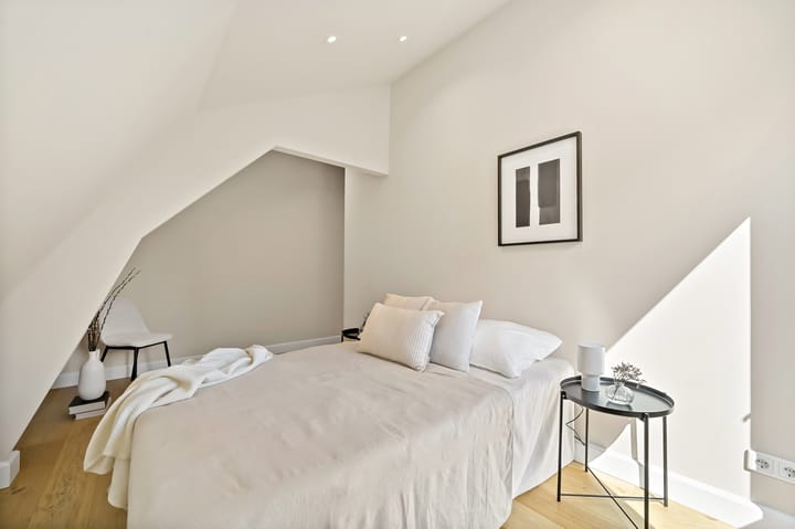 Foto 24 van Zestienhovenstraat 48-A