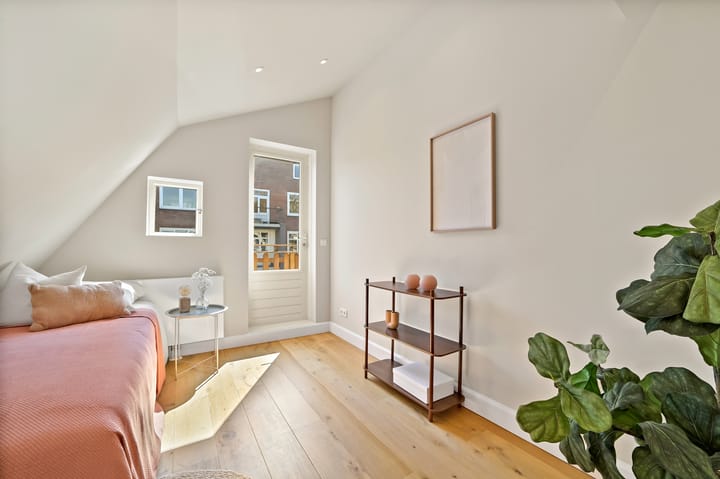 Foto 26 van Zestienhovenstraat 48-A