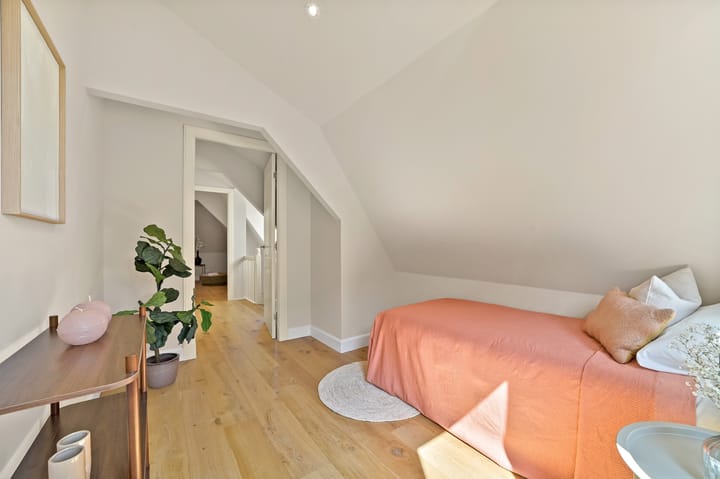 Foto 27 van Zestienhovenstraat 48-A