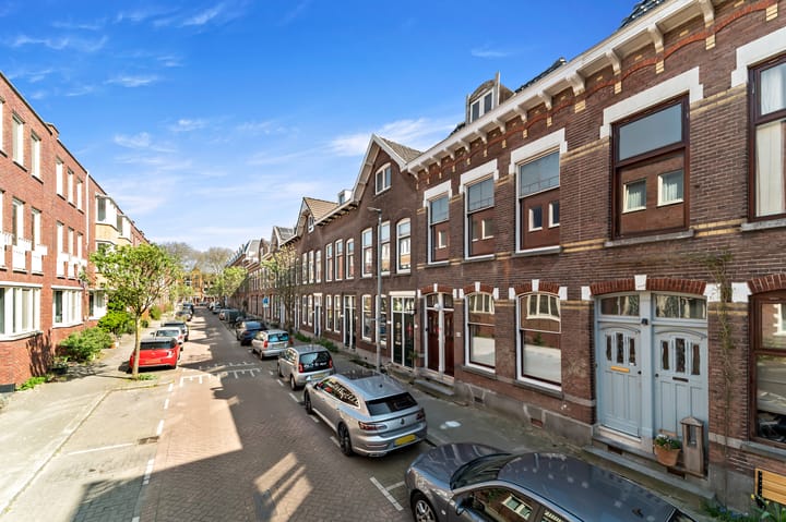 Foto 39 van Zestienhovenstraat 48-A