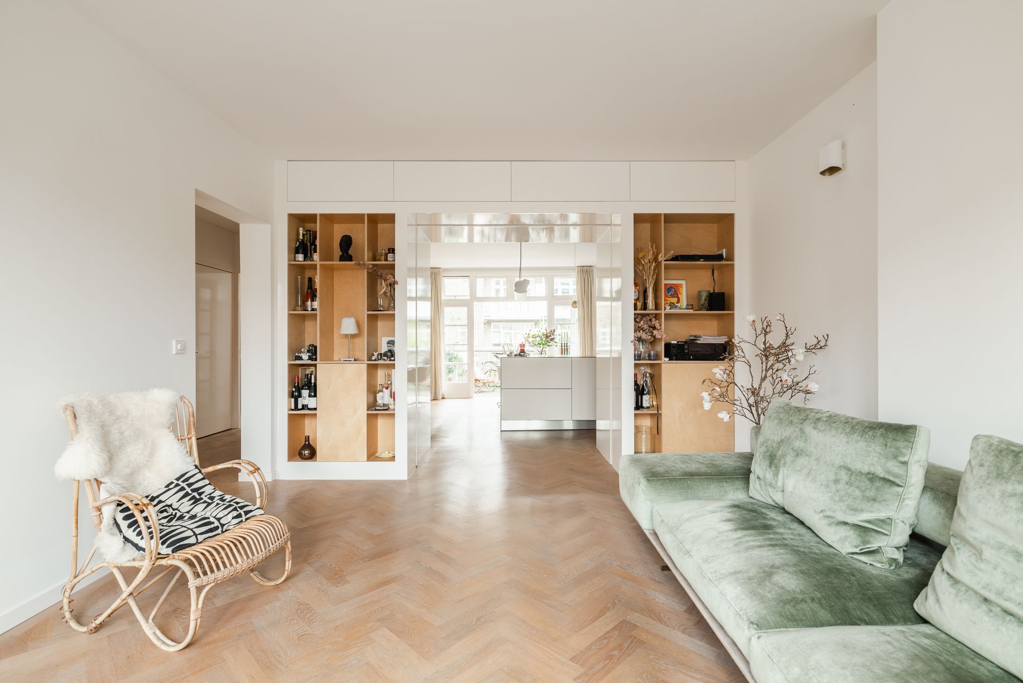 Photo 3 of Haringvlietstraat 17-1