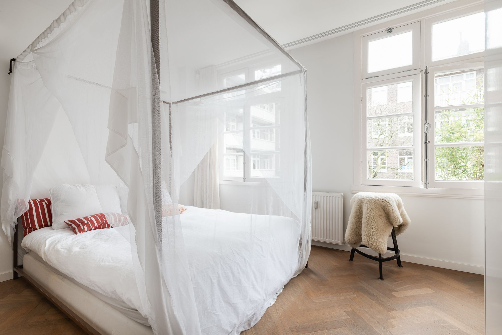 Photo 12 of Haringvlietstraat 17-1