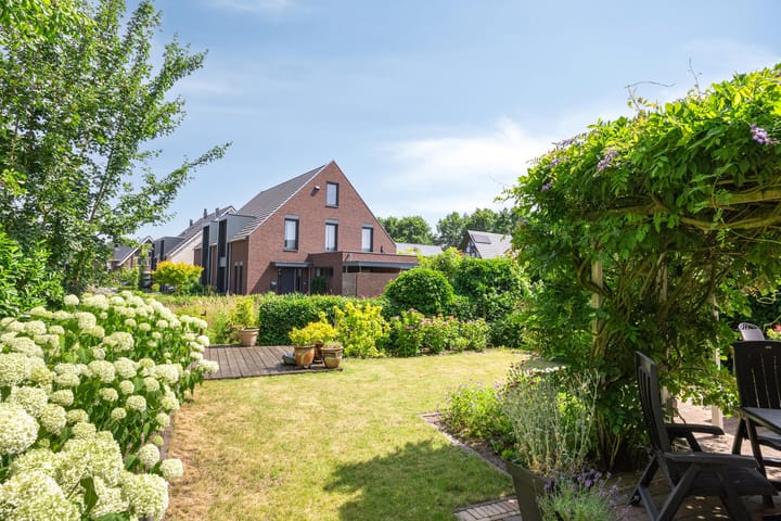 Foto 37 van Beukendreef 36