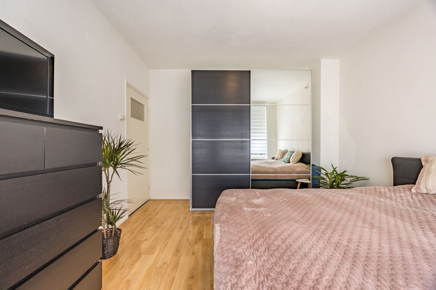 Foto 19 van Virmundtstraat 87