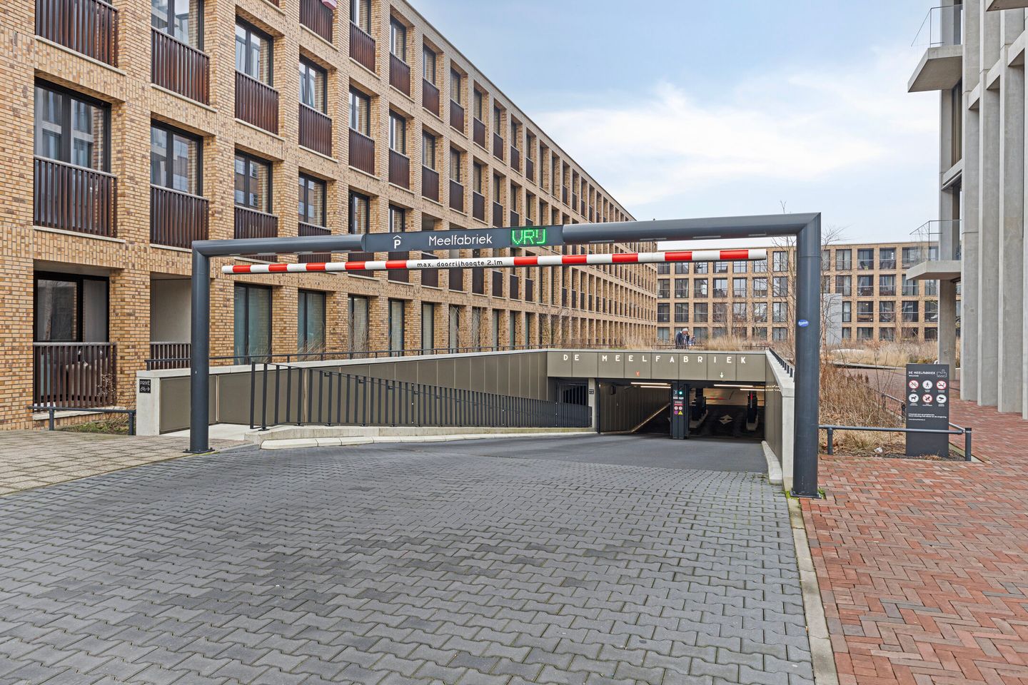 Foto 40 van Meelfabriekplein 7