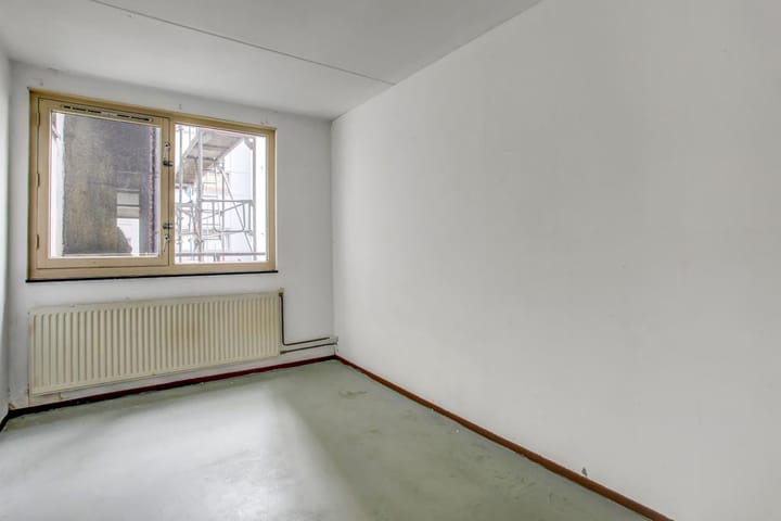 Photo 6 of Dapperstraat 28-A