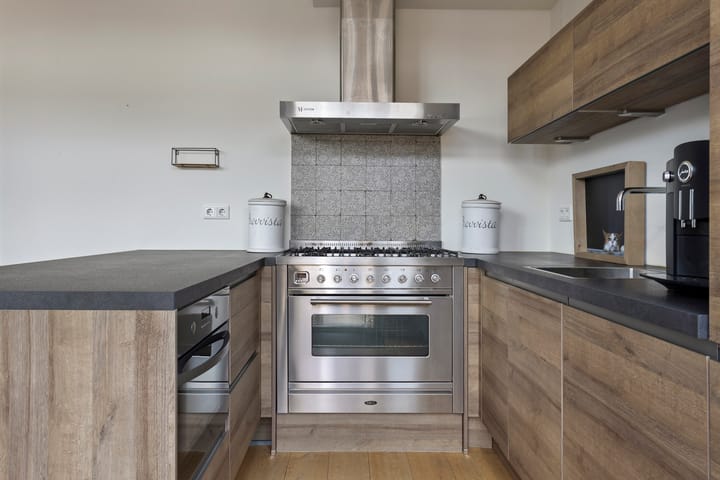 Foto 17 van Jan Schoutenplantsoen 8