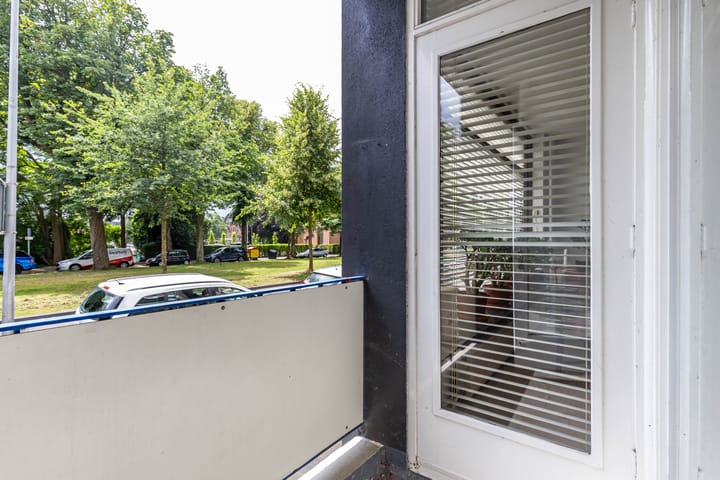 Foto 16 van Ubbo Emmiussingel 49