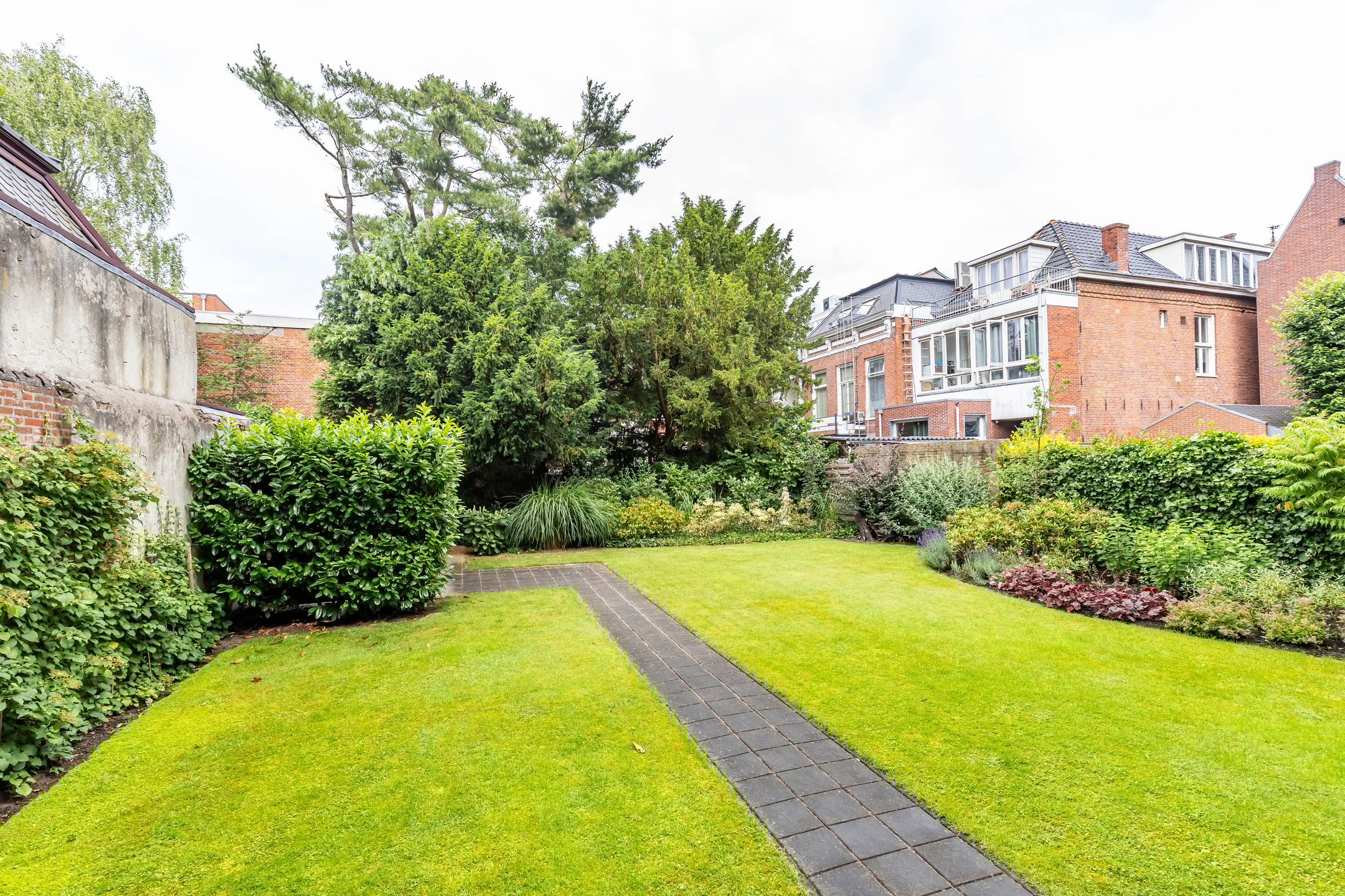 Photo 39 of Ubbo Emmiussingel 49