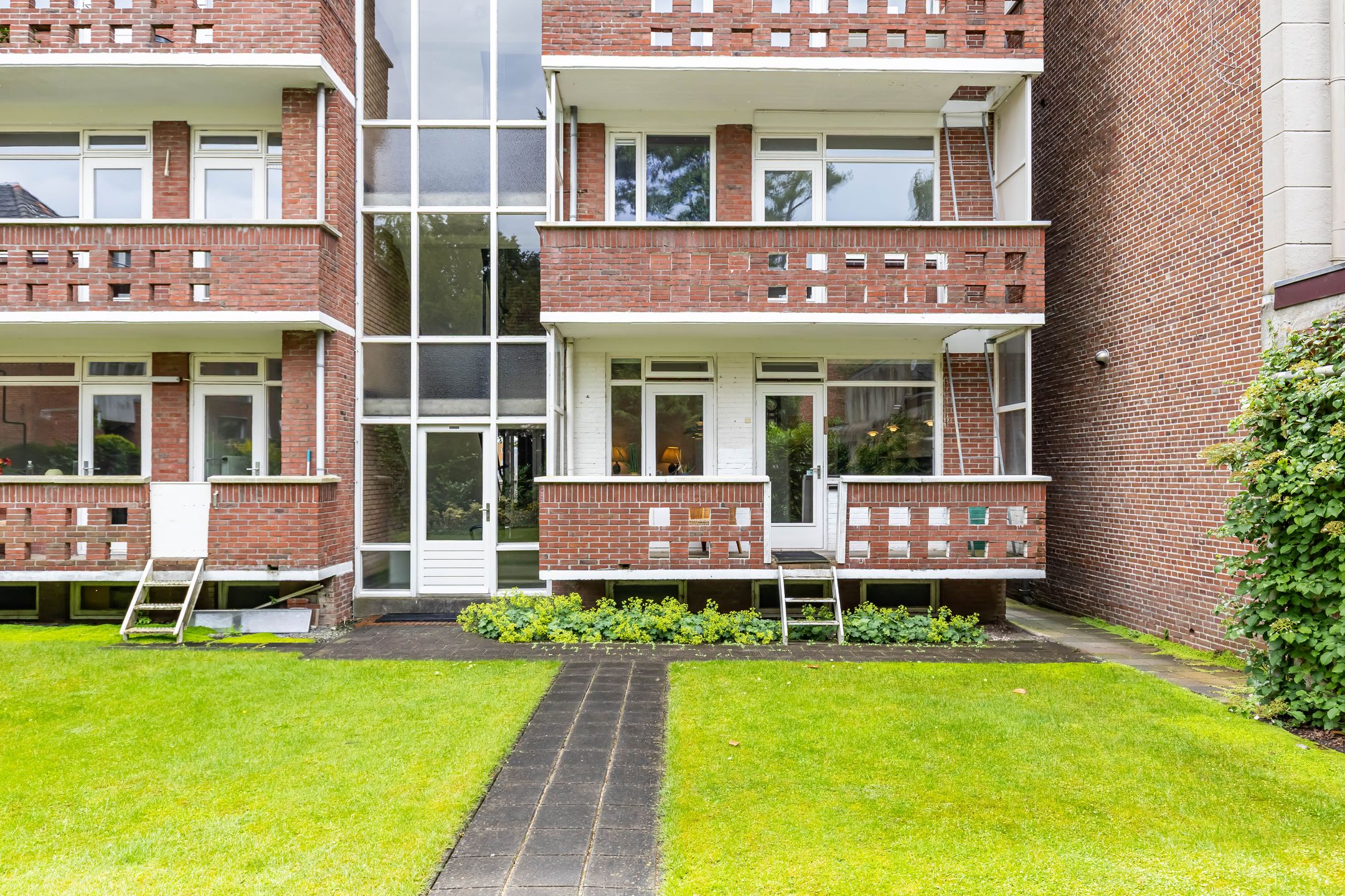 Photo 42 of Ubbo Emmiussingel 49