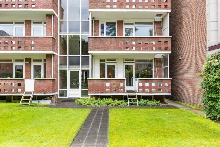 Foto 42 van Ubbo Emmiussingel 49