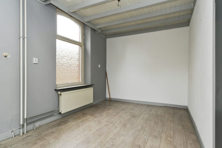 Photo 6 of Veldstraat 46-A