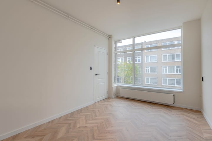 Foto 14 van Lorentzlaan 86