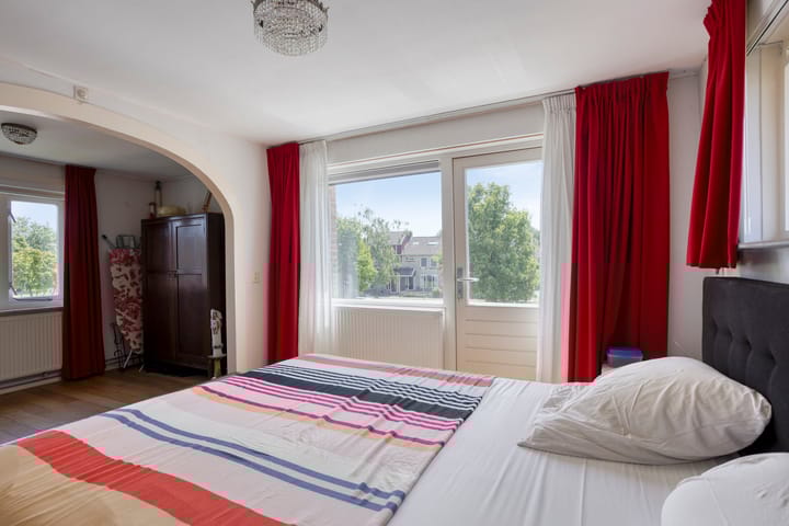 Foto 24 van Oosterweidestraat 48