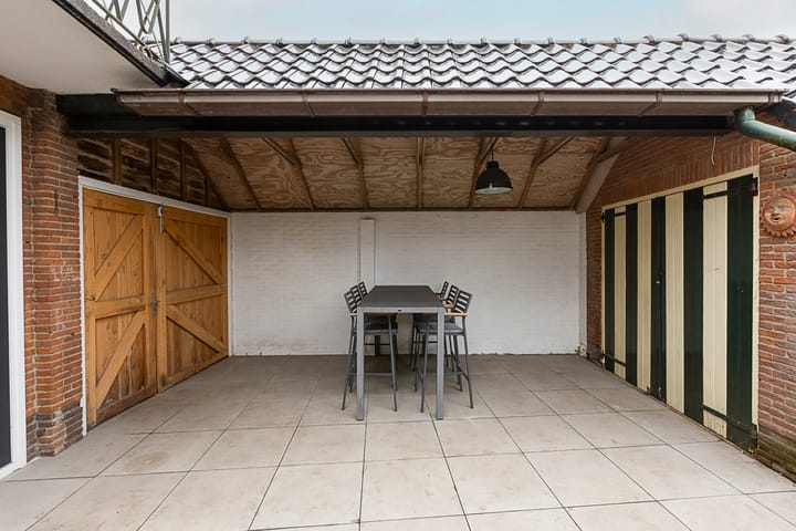 Photo 31 of Trompstraat 3