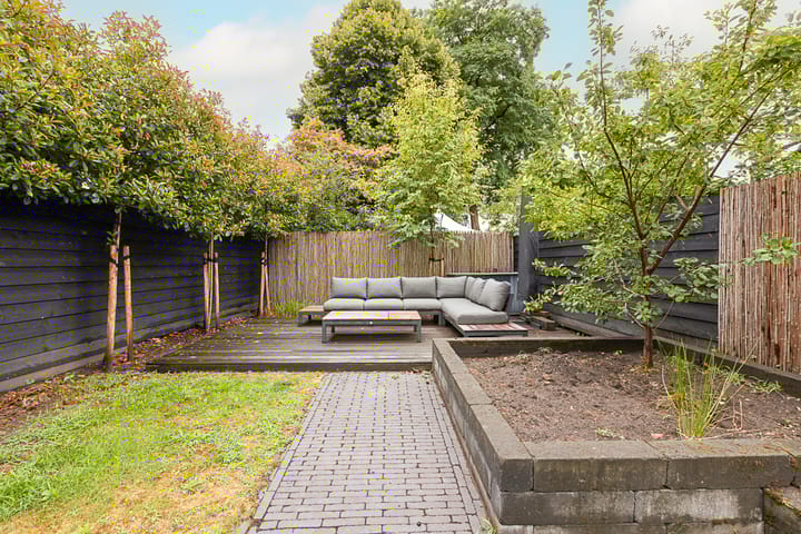 Photo 37 of Trompstraat 3