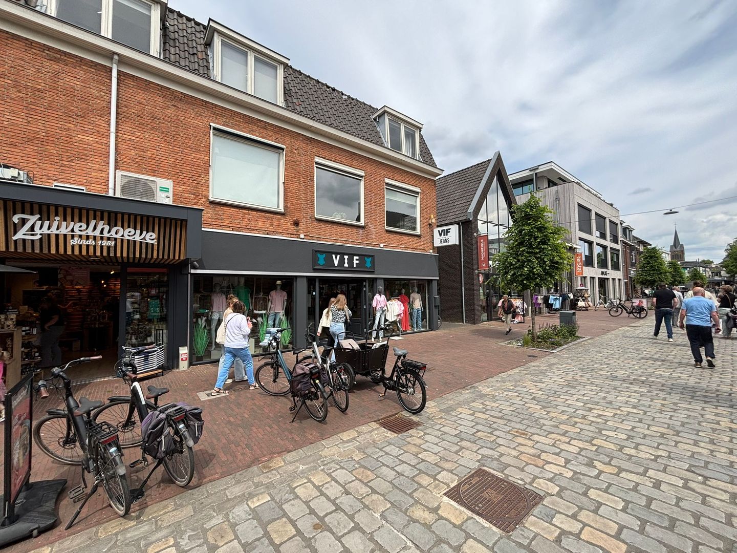 View photo 1 of Haarstraat 22