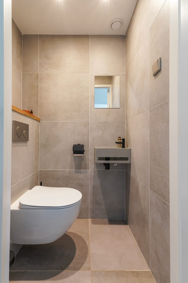 Photo 6 of Hugo van der Goesstraat 6