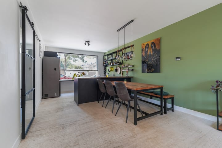 Photo 8 of Hugo van der Goesstraat 6