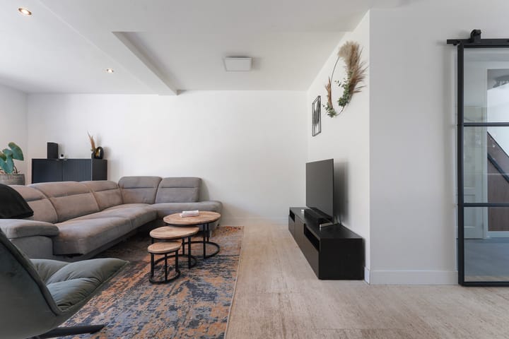 Photo 13 of Hugo van der Goesstraat 6