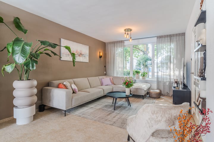 Foto 6 van de Ruyterstraat 18