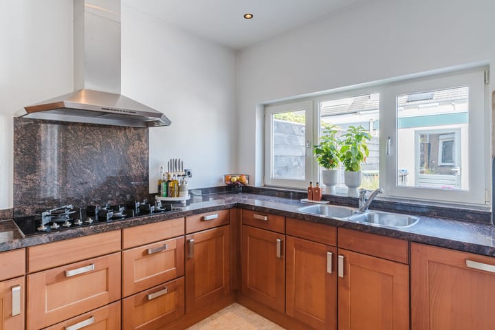 Foto 25 van de Ruyterstraat 18