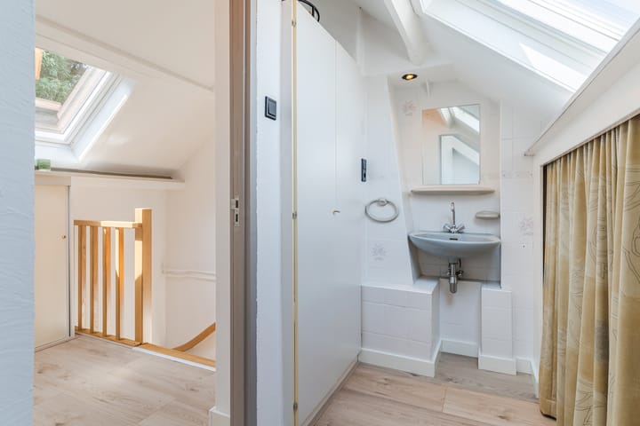 Foto 41 van de Ruyterstraat 18