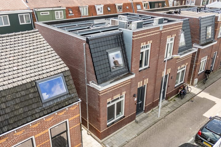 Photo 1 of Machinistenstraat 27