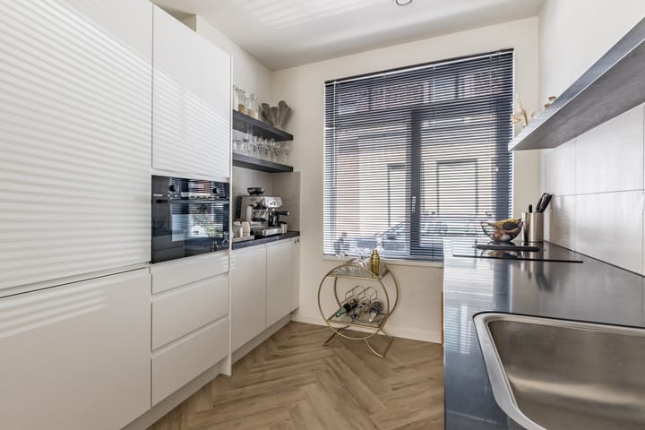 Photo 9 of Machinistenstraat 27