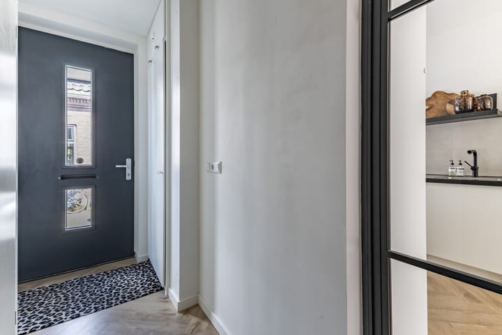 Photo 17 of Machinistenstraat 27