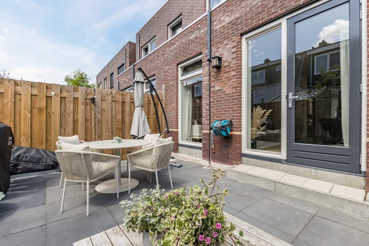 Photo 39 of Machinistenstraat 27