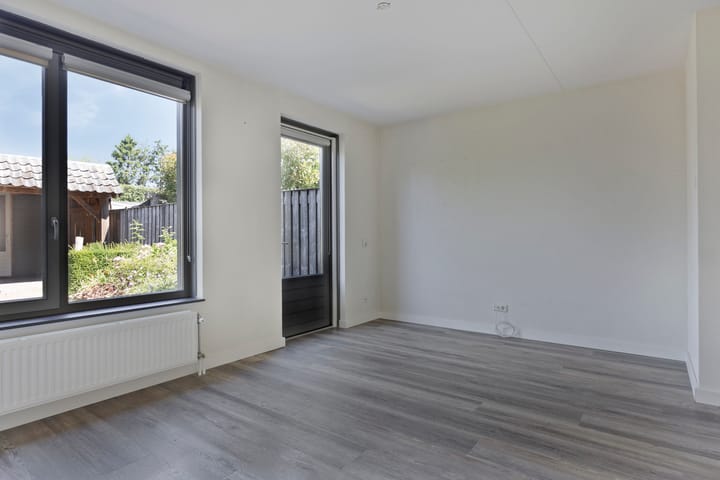 Foto 12 van Rozemarijn 32