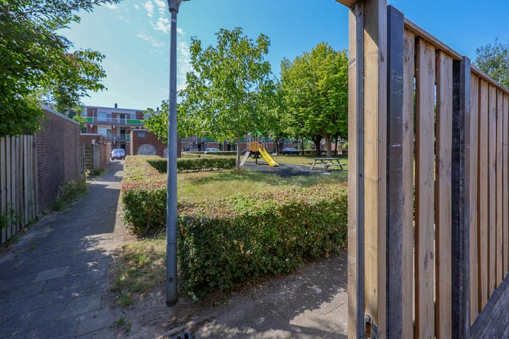 Foto 44 van Kornwierde 85