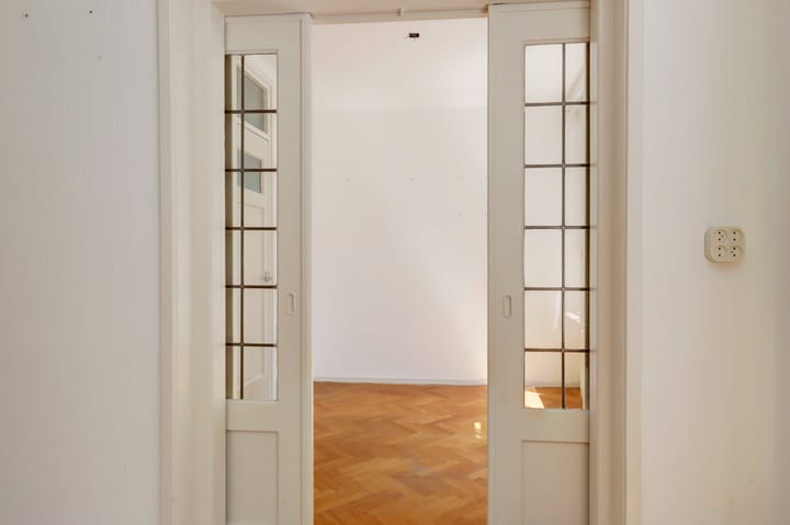 Foto 11 van Johan de Wittstraat 75