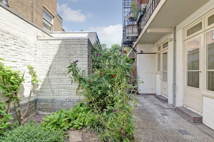 Foto 20 van Johan de Wittstraat 75