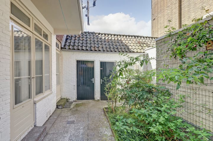 Foto 23 van Johan de Wittstraat 75