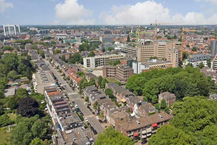 Foto 29 van Johan de Wittstraat 75