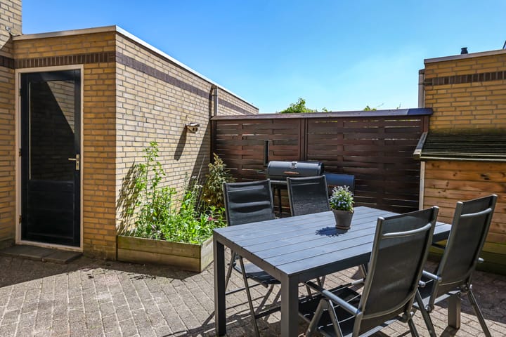 Foto 3 van Charley Tooropstraat 28